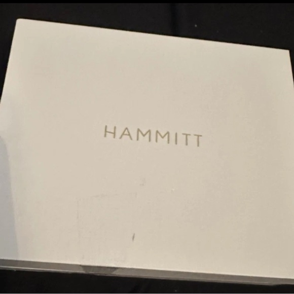 Hammitt 5 North NorthEnd Black and Gold Leather Wallet NWT - Picture 7 of 7